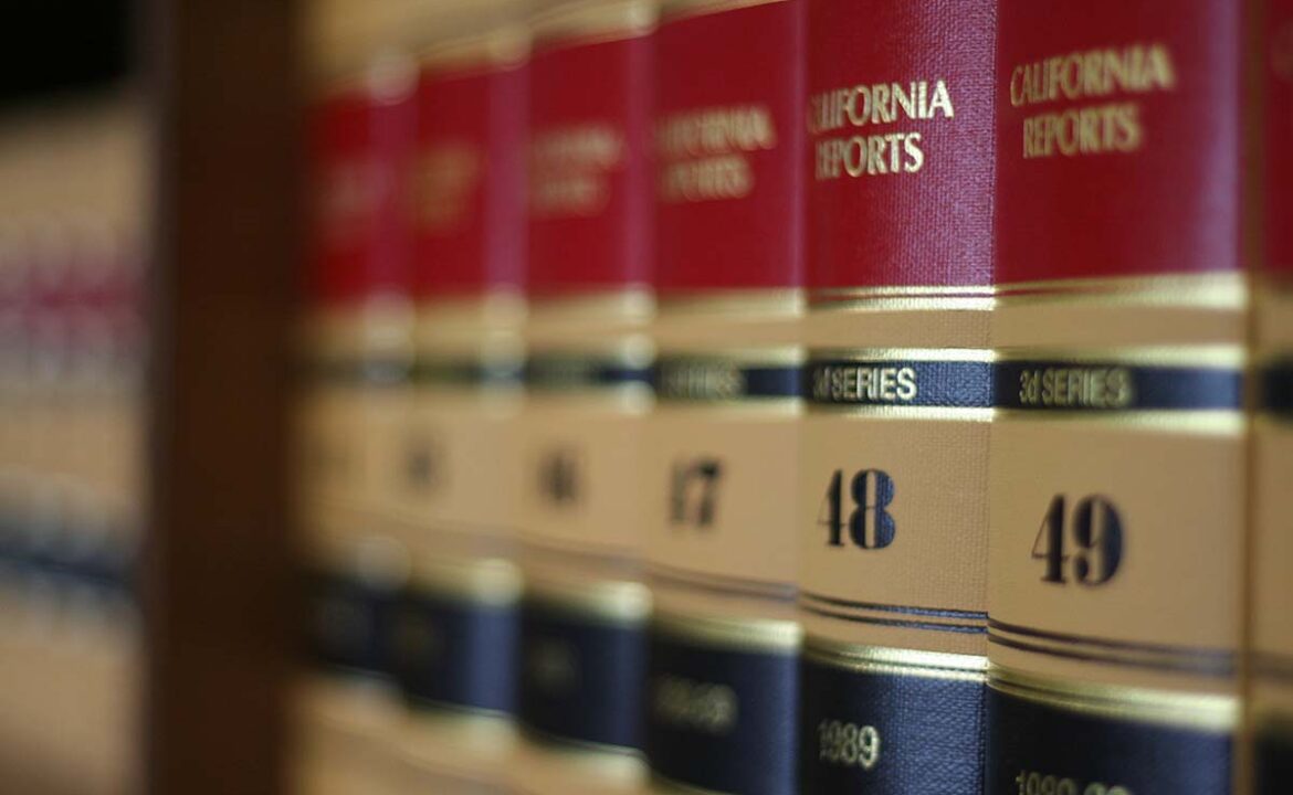Paralegal-School